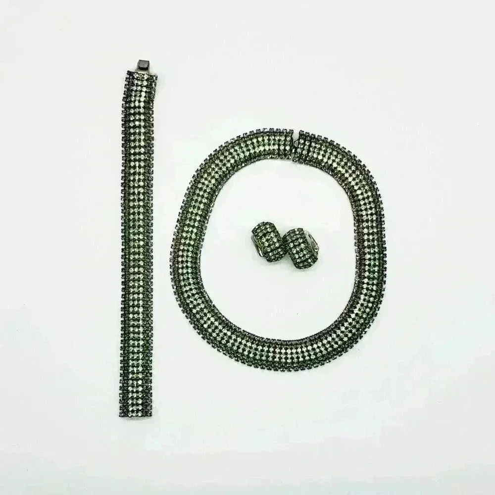 Shimmering Jewelry Set